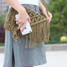 Load image into Gallery viewer, Tassel straw bag large clamshell cotton hand-woven casual female beach bag Knitted Messenger Bags
